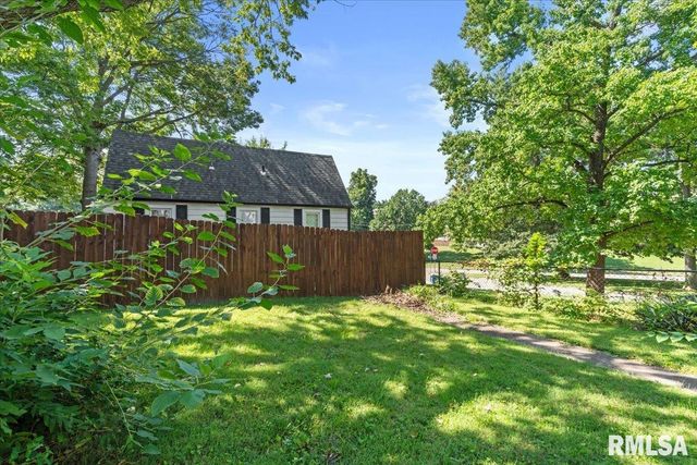 600 E BLACK Avenue, Springfield, IL 62702