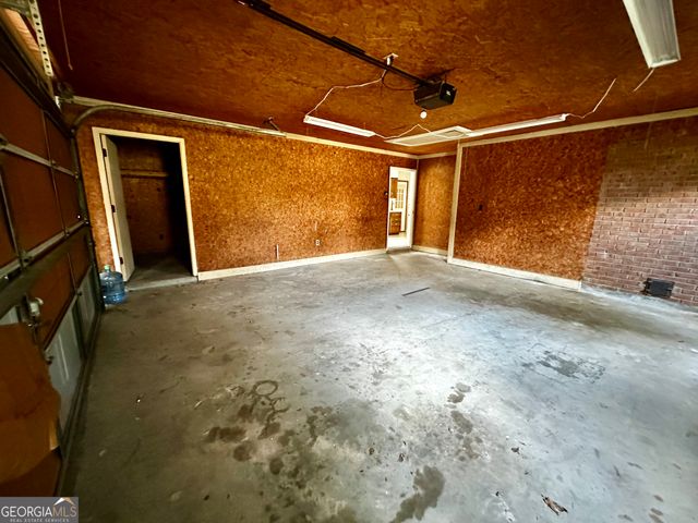 2710 Clayton Drive, Valdosta, GA 31602