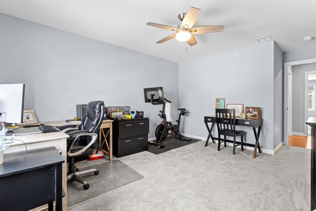 55 Forestedge Way, Manchester, NH 03102