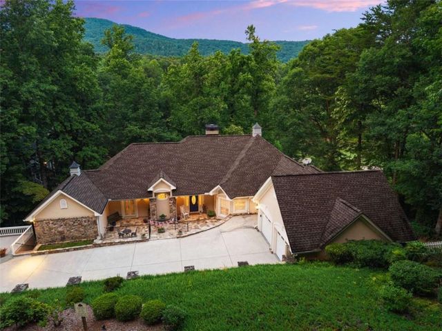 2200 Orchard Drive, Clarkesville, GA 30523