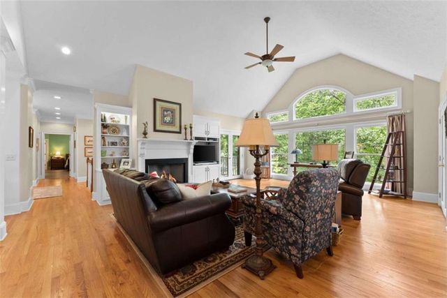 2200 Orchard Drive, Clarkesville, GA 30523