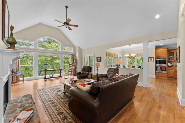 2200 Orchard Drive, Clarkesville, GA 30523