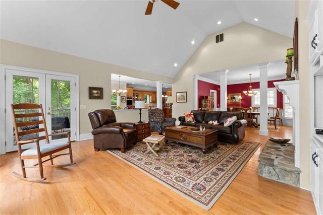 2200 Orchard Drive, Clarkesville, GA 30523
