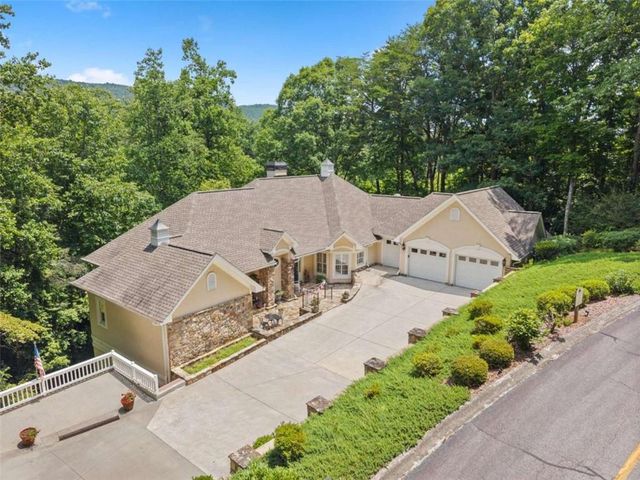 2200 Orchard Drive, Clarkesville, GA 30523