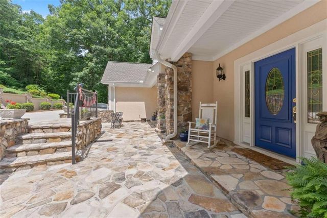 2200 Orchard Drive, Clarkesville, GA 30523