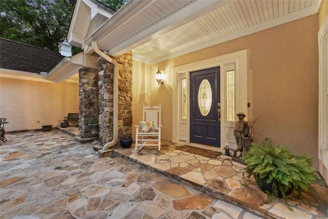 2200 Orchard Drive, Clarkesville, GA 30523