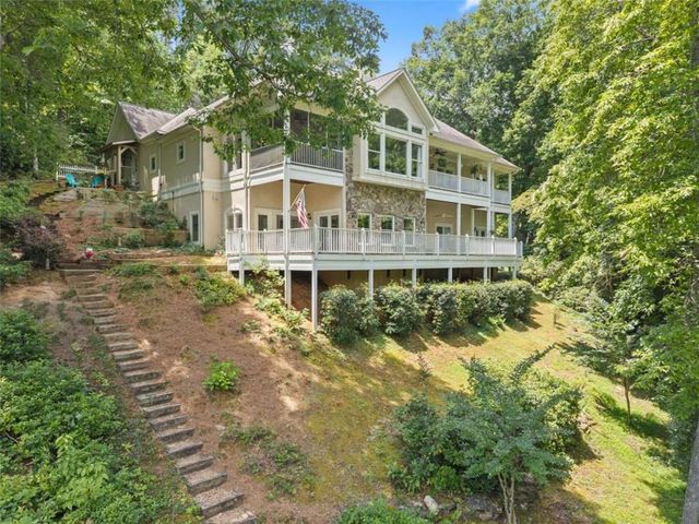 2200 Orchard Drive, Clarkesville, GA 30523