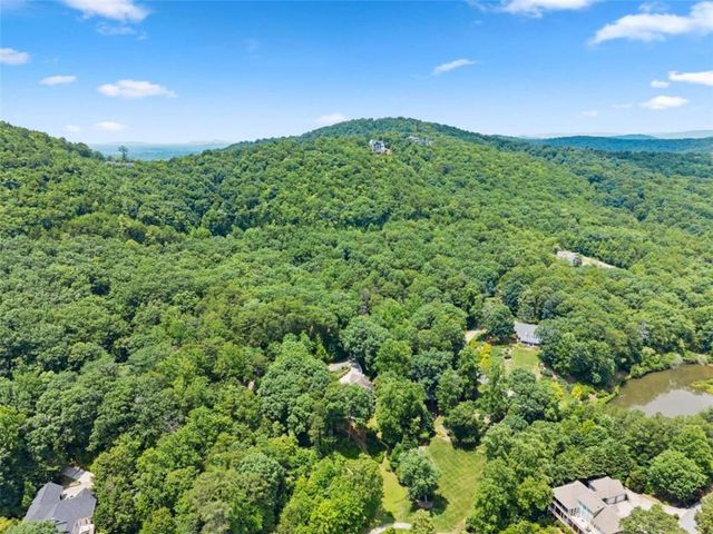 2200 Orchard Drive, Clarkesville, GA 30523