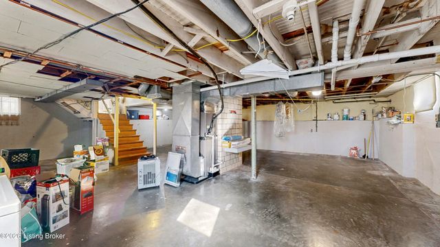 606 Edna Rd, Louisville, KY 40206