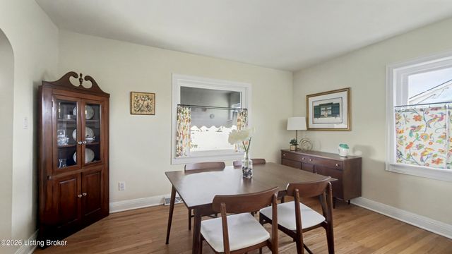 606 Edna Rd, Louisville, KY 40206