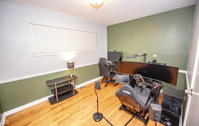 6695 Broadway Street, Indianapolis, IN 46220