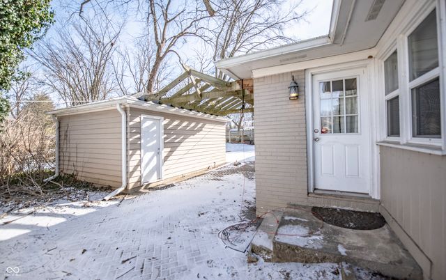 6695 Broadway Street, Indianapolis, IN 46220