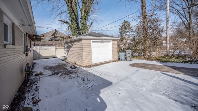 6695 Broadway Street, Indianapolis, IN 46220