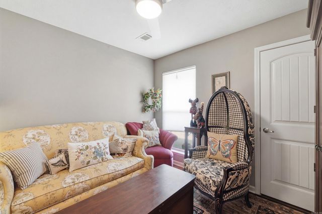 50 Bowling Ln Lane, Conway, AR 72032