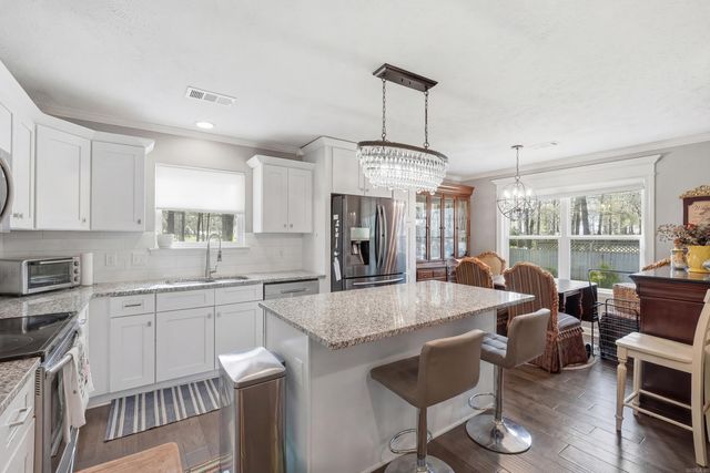 50 Bowling Ln Lane, Conway, AR 72032