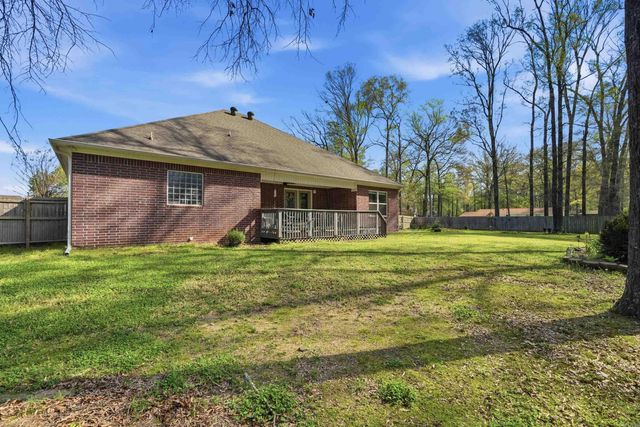 50 Bowling Ln Lane, Conway, AR 72032