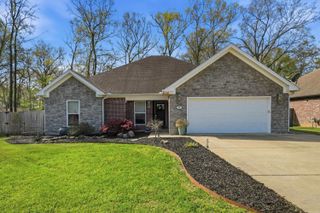 50 Bowling Ln Lane, Conway, AR 72032