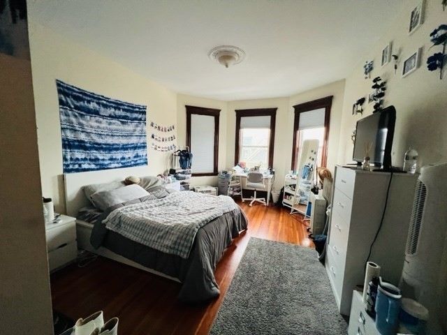 107 Calumet St 3, Boston, MA 02120