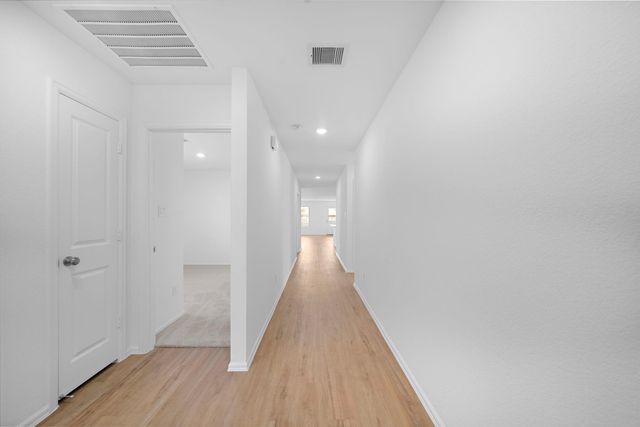 2222 Still Bend Lane, League City, TX 77573