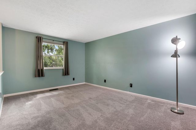 3218 Colony Vista Lane, Columbus, OH 43204