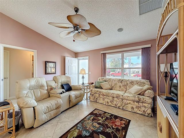 1399 HOLLY HILL AVENUE, The Villages, FL 32162