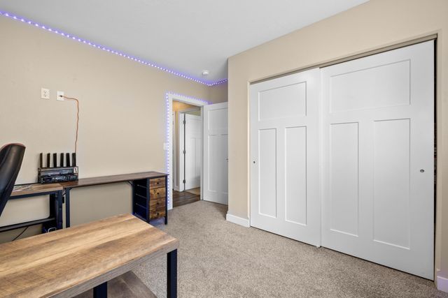 1016 NE 34th Ave, Minot, ND 58703