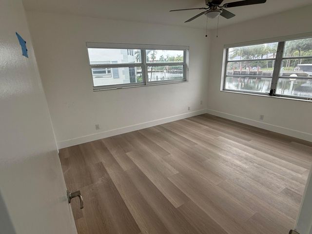 460 Paradise Isle Boulevard 101, Hallandale Beach, FL 33009