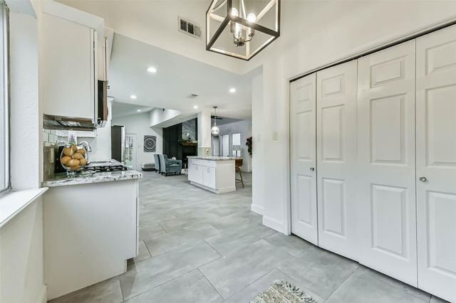 5403 Royal Parkway, Friendswood, TX 77546