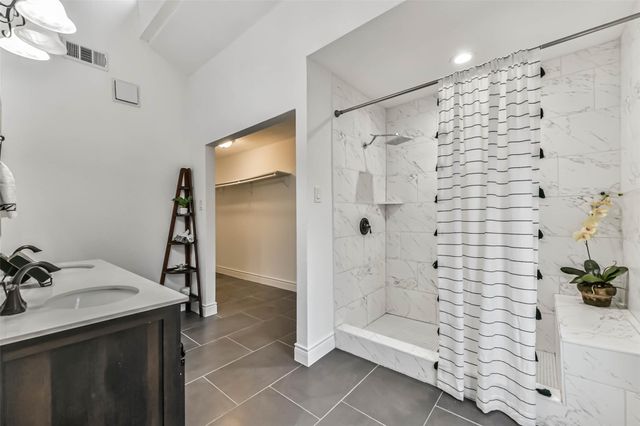 5403 Royal Parkway, Friendswood, TX 77546