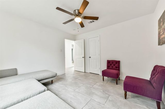 5403 Royal Parkway, Friendswood, TX 77546