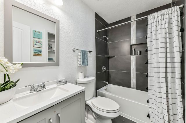 5403 Royal Parkway, Friendswood, TX 77546