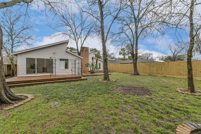 5403 Royal Parkway, Friendswood, TX 77546