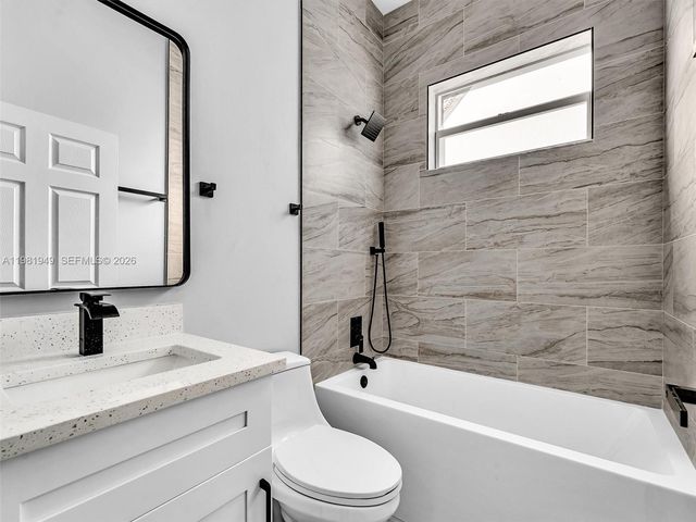 803 N 20th Street, Fort Pierce, FL 34950