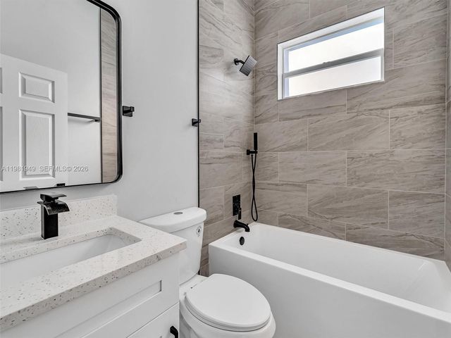 803 N 20th Street, Fort Pierce, FL 34950
