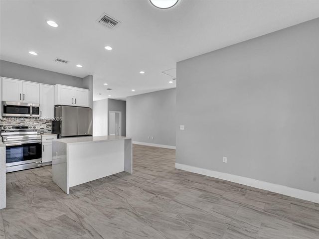 803 N 20th Street, Fort Pierce, FL 34950