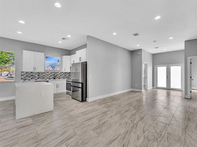803 N 20th Street, Fort Pierce, FL 34950