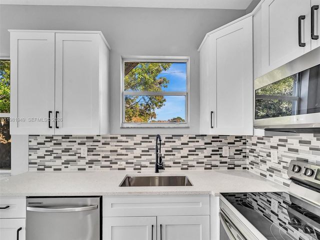 803 N 20th Street, Fort Pierce, FL 34950