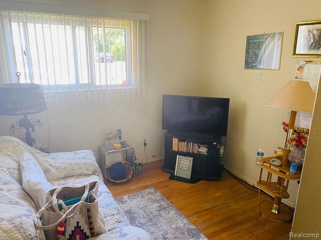 192 Gage Street, Pontiac, MI 48342