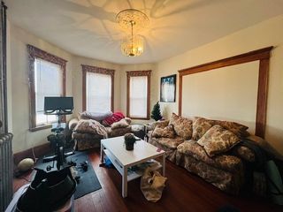 109 Calumet 1, Boston, MA 02120