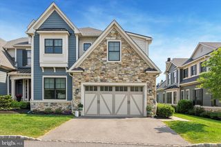 821 GREENWICH DR, Ambler, PA 19002