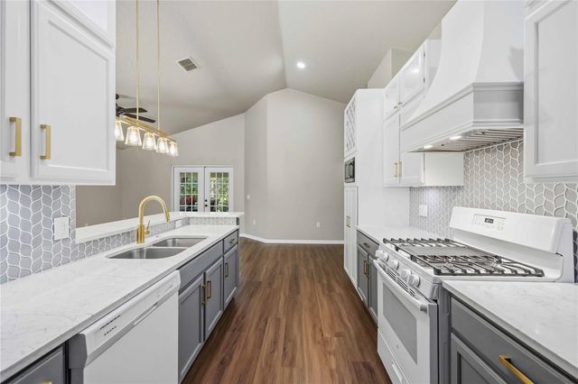 6446 BARBERRY COURT, Lakewood Ranch, FL 34202