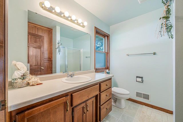 2276 LOST DAUPHIN ROAD, De Pere, WI 54115
