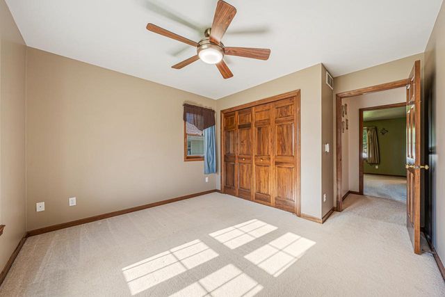 2276 LOST DAUPHIN ROAD, De Pere, WI 54115