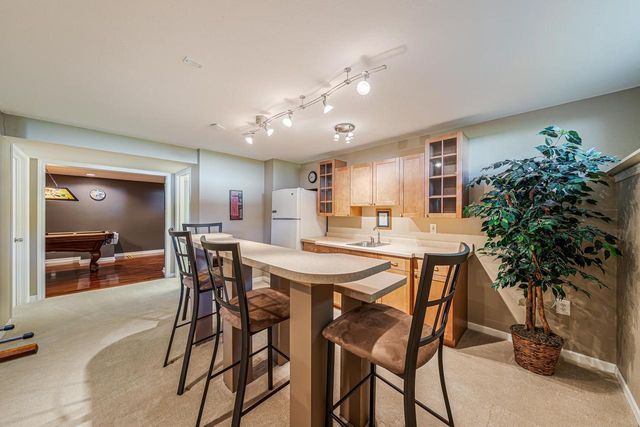 2276 LOST DAUPHIN ROAD, De Pere, WI 54115