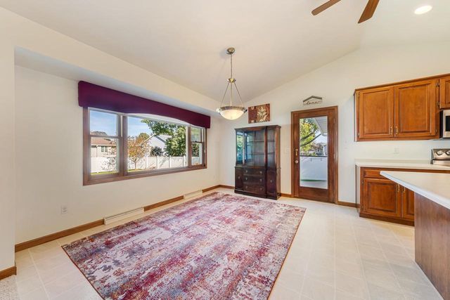 2276 LOST DAUPHIN ROAD, De Pere, WI 54115