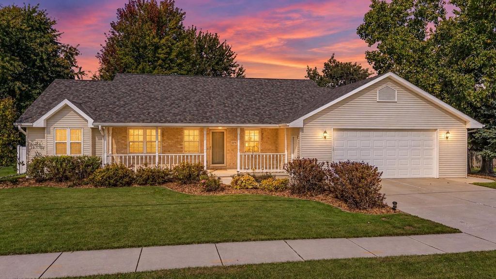 2276 LOST DAUPHIN ROAD, De Pere, WI 54115
