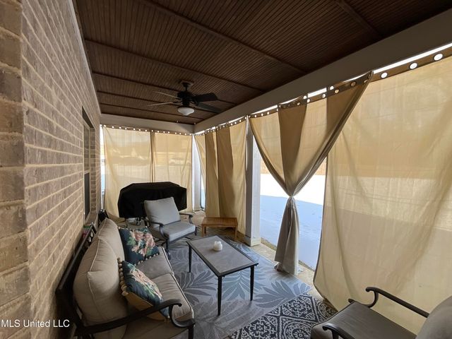 1411 S Clair Circle, Hernando, MS 38632