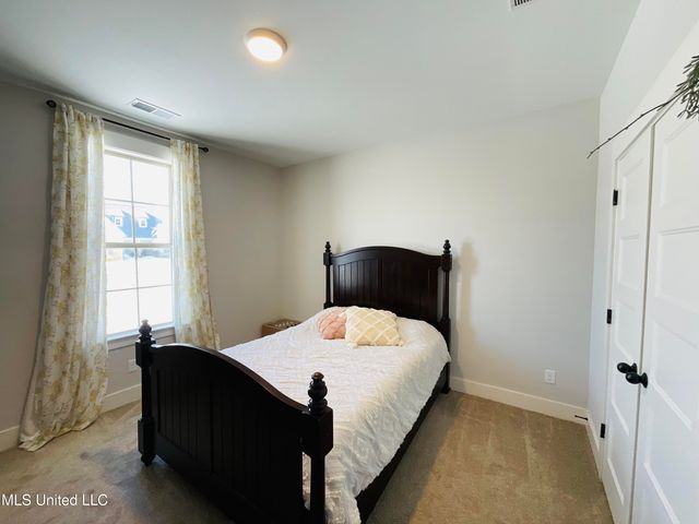 1411 S Clair Circle, Hernando, MS 38632