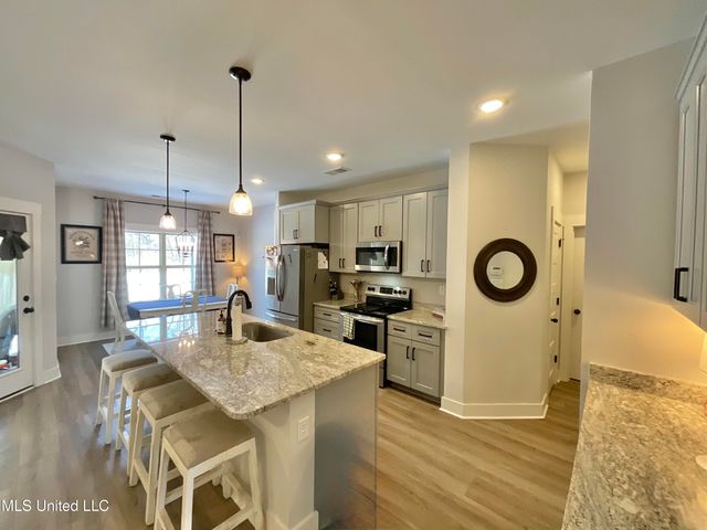 1411 S Clair Circle, Hernando, MS 38632