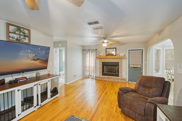 10733 NW Judy Drive, Bristol, FL 32321